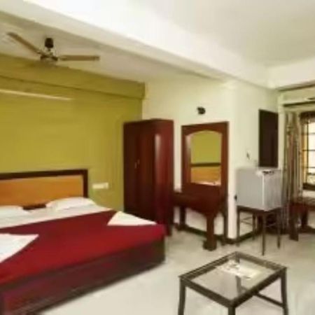 Hotel Soorya Heritage Inn Puducherry Buitenkant foto
