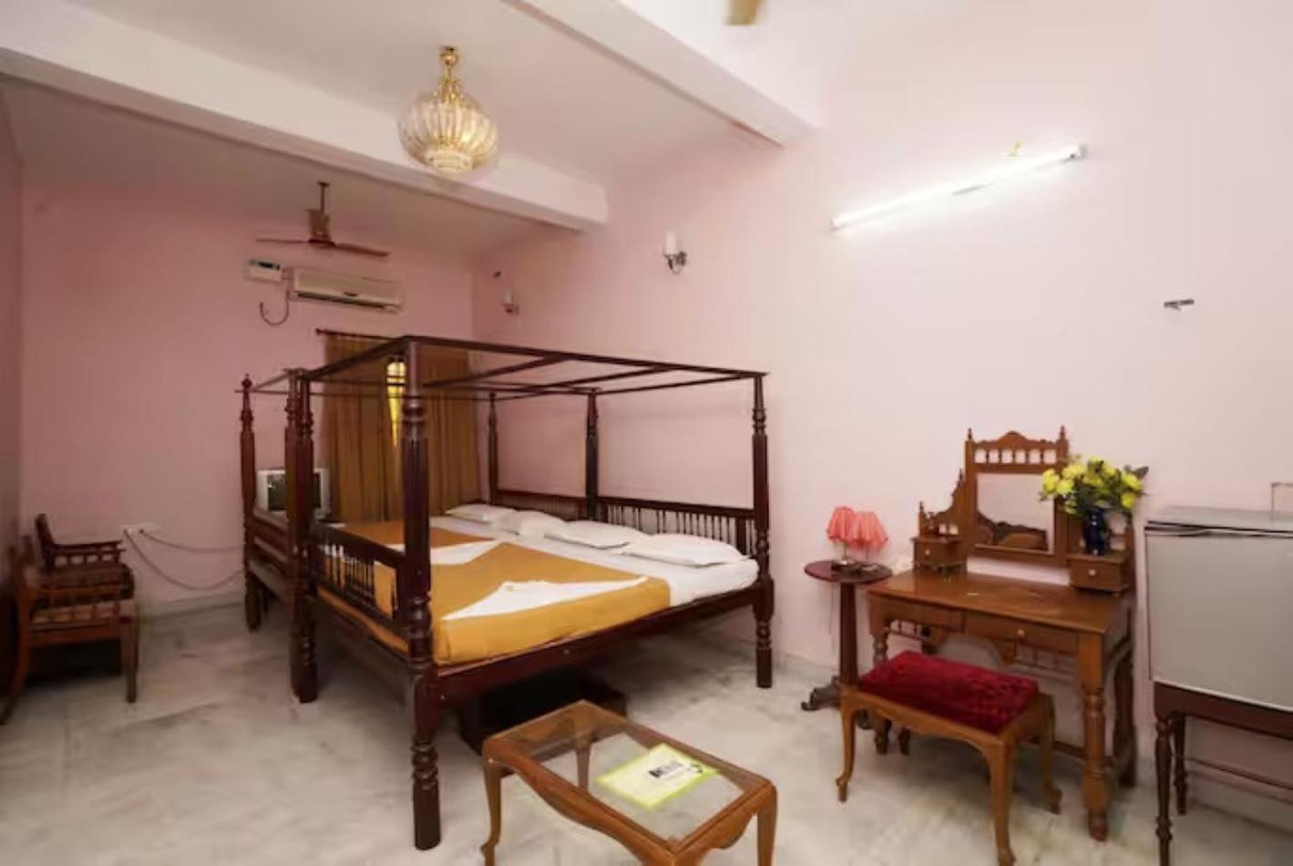 Hotel Soorya Heritage Inn Puducherry Buitenkant foto